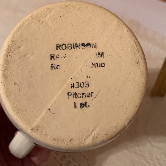 Robinson Ransbottom pottery pitcher - Picture 3 of 4